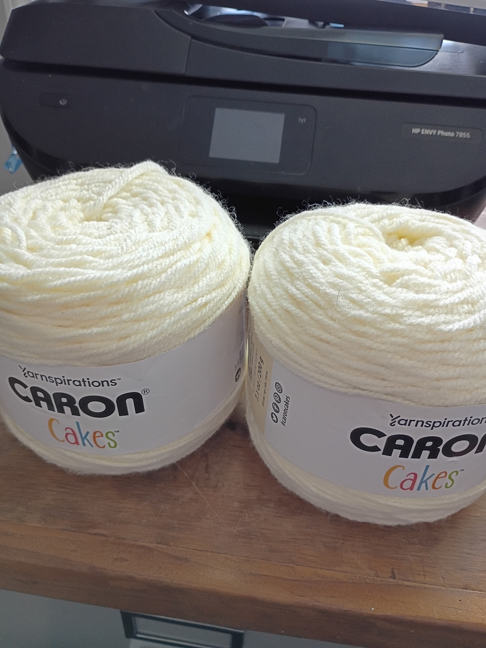 Caron Cakes 3 Skeins Yarn 2 Yarnspirations Brand New POWDERED SUGAR and 1 GALAXY